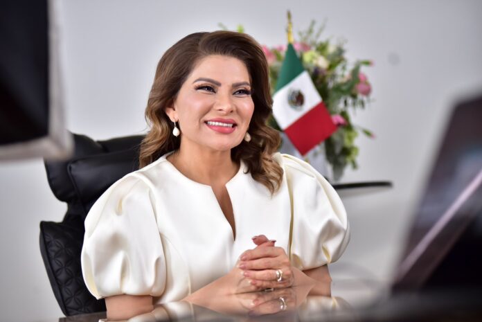 Lorenia Valles llama a proteger los derechos de las niñas en Sonora