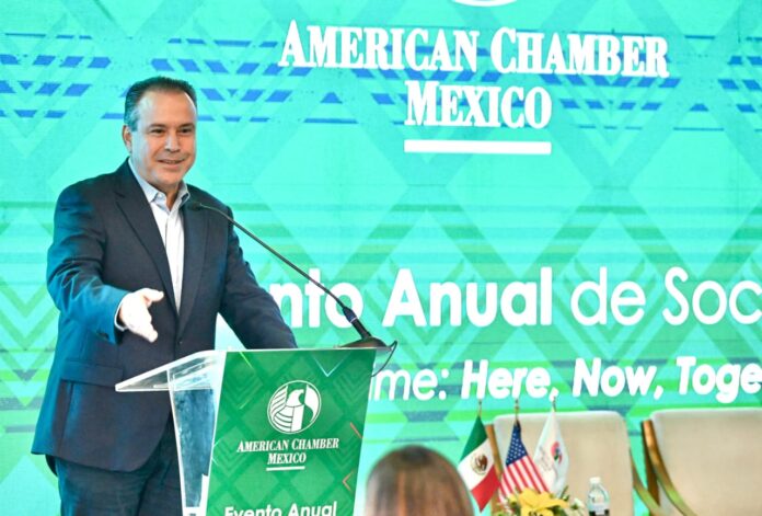 Toño Astiazarán destaca potencial económico de Hermosillo ante AmCham